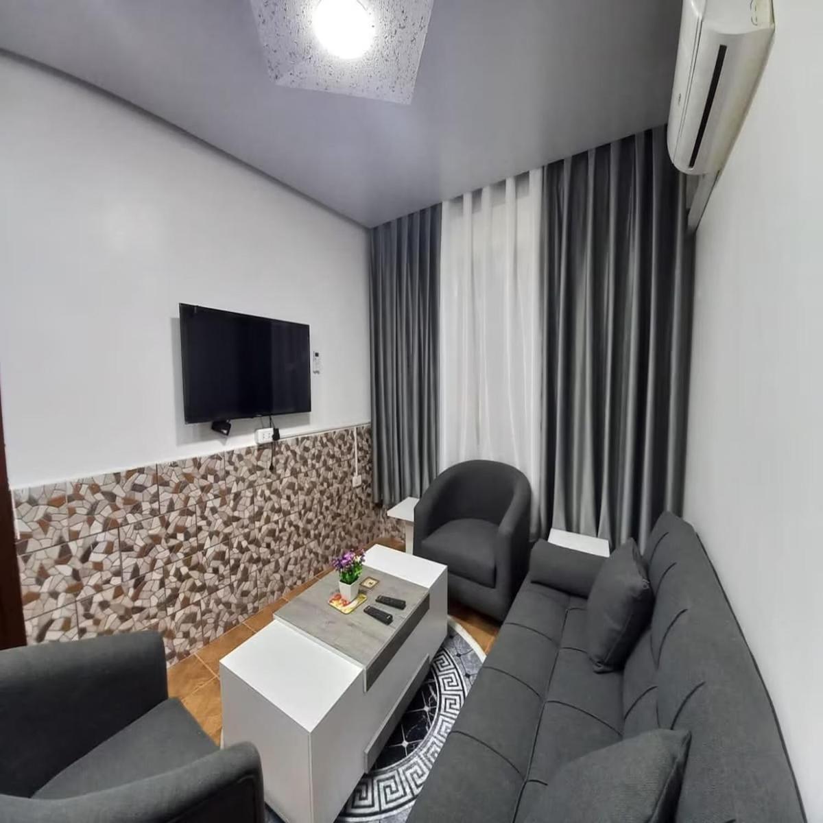 Al-Nujoom Hotel Suites Amman Exterior photo
