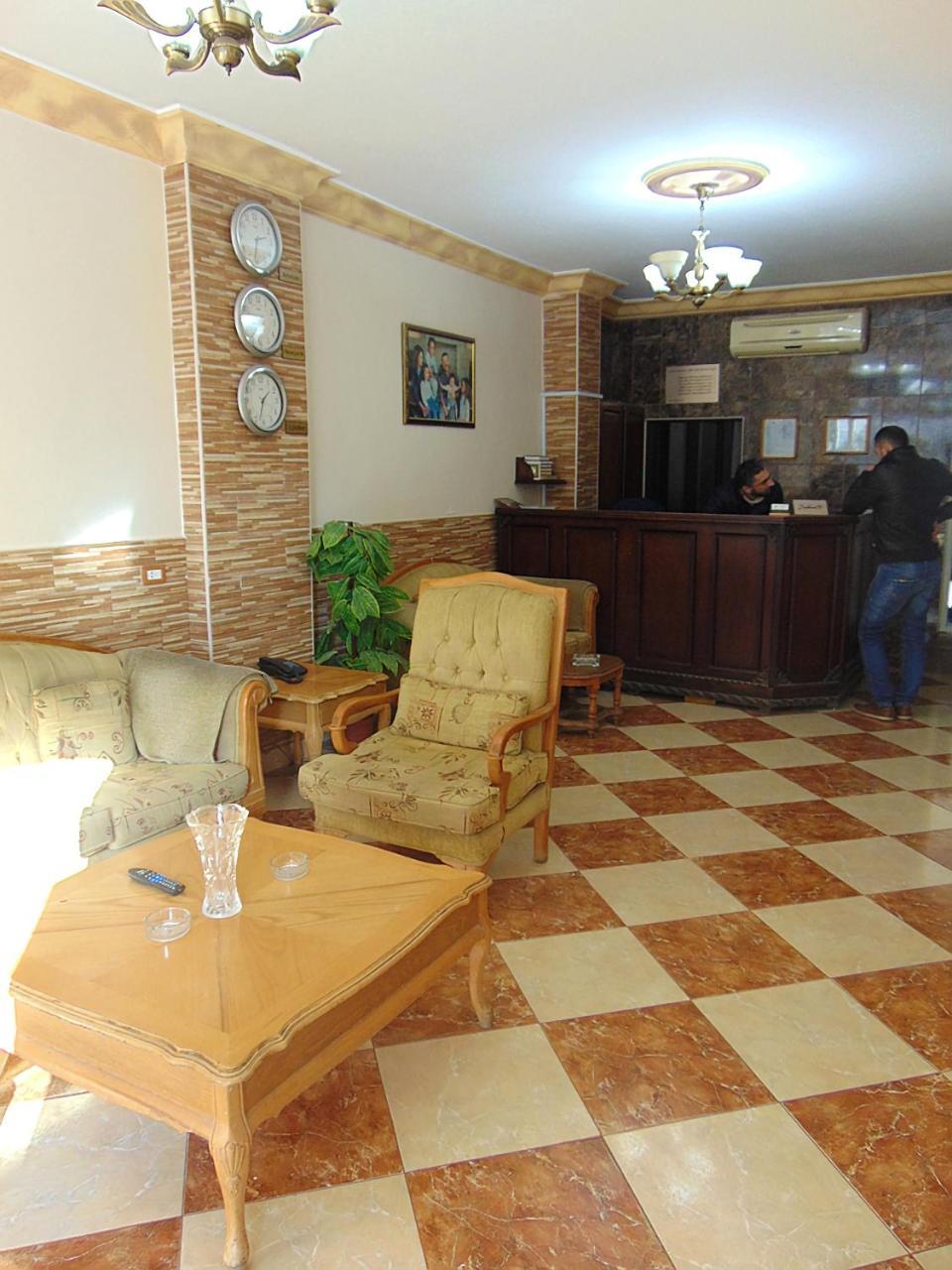 Al-Nujoom Hotel Suites Amman Exterior photo