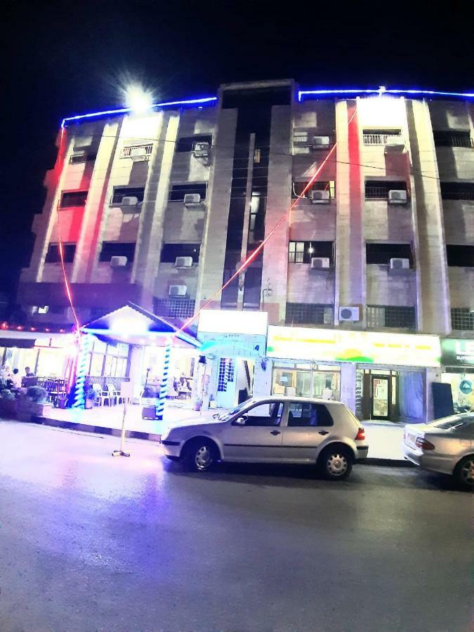 Al-Nujoom Hotel Suites Amman Exterior photo